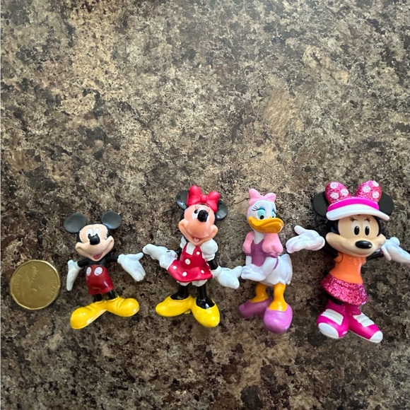 Mickey and Friends! - Picture 3 of 3